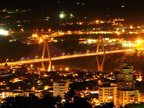 Invicos Pereira Esterno foto